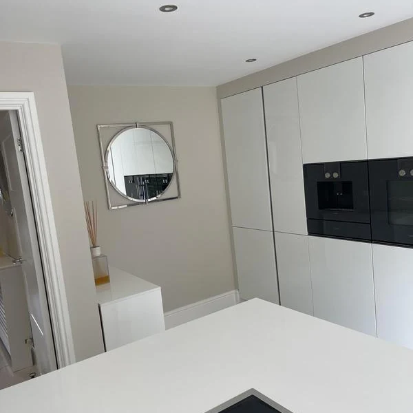 kitchen-painting-neutral-walls-white-cabinets-bradford-decorators Contemporary Bradford kitchen with neutral painted walls and white cabinets